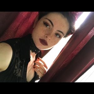 Meet your Posher, Kara